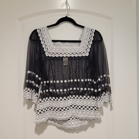IXE Sheer Black Embroidered Top Small # 557 - Picture 1 of 5